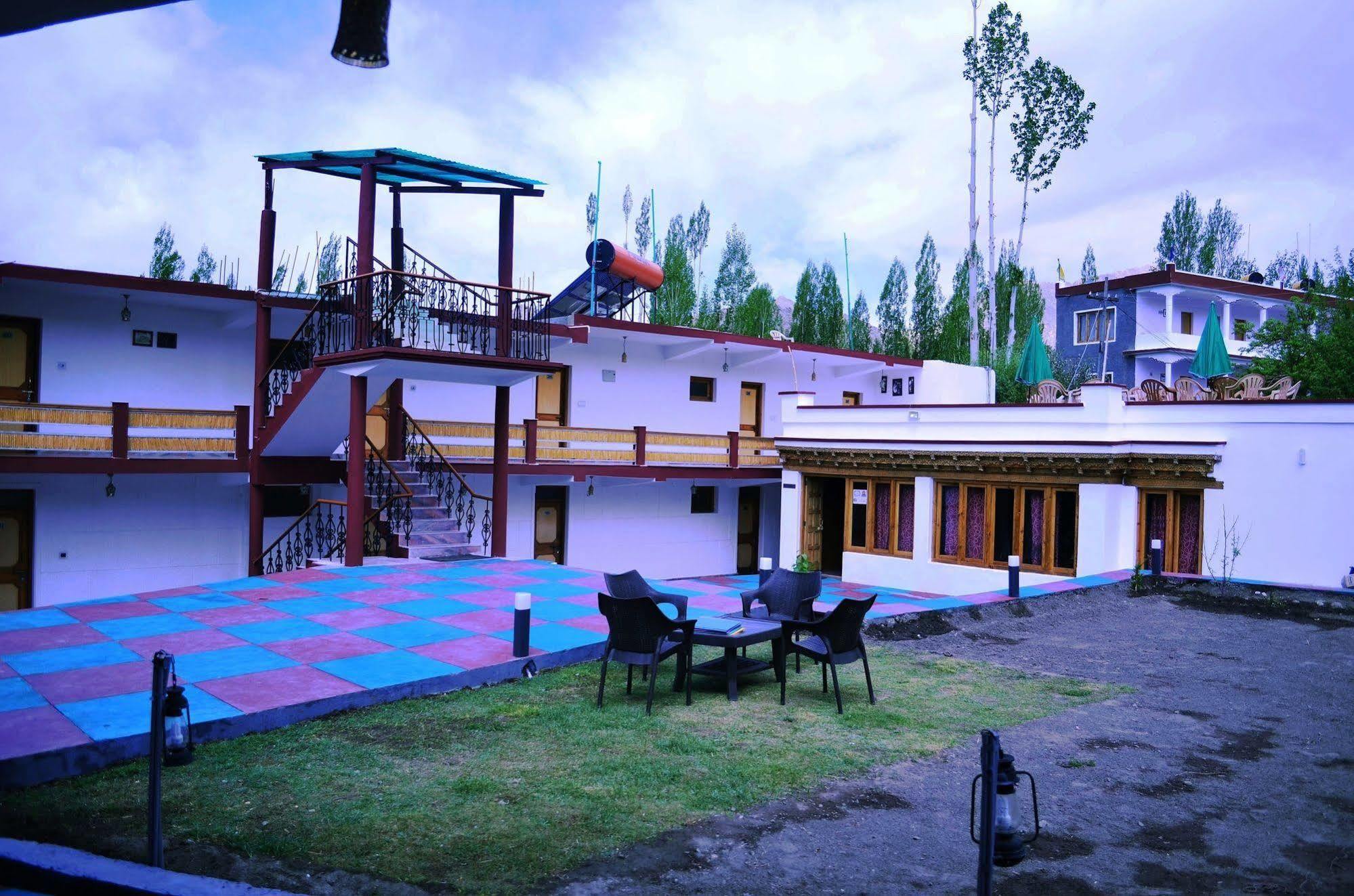 Beyond Stay - Kanika Himalayan View Лех Экстерьер фото