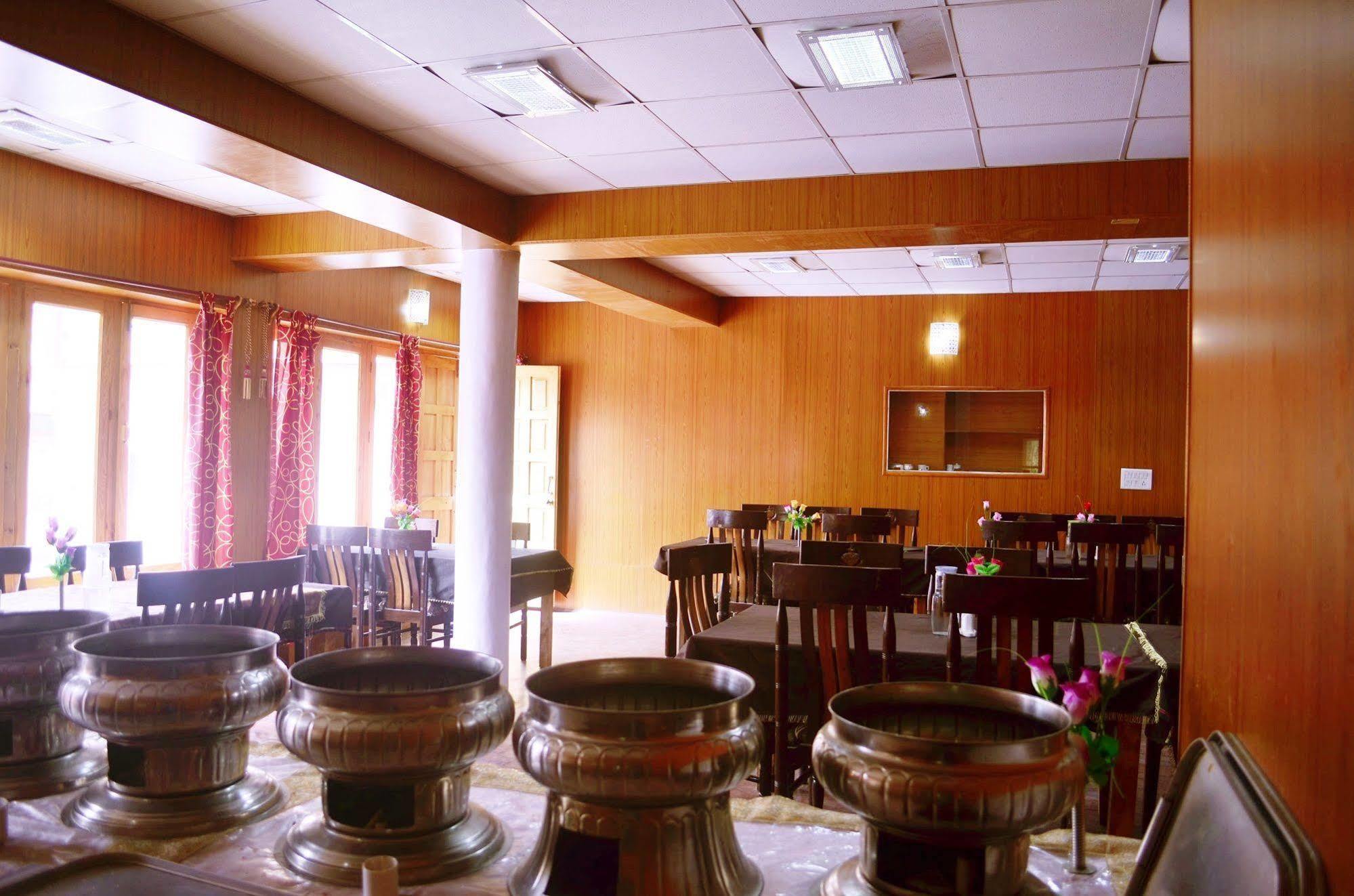 Beyond Stay - Kanika Himalayan View Лех Экстерьер фото